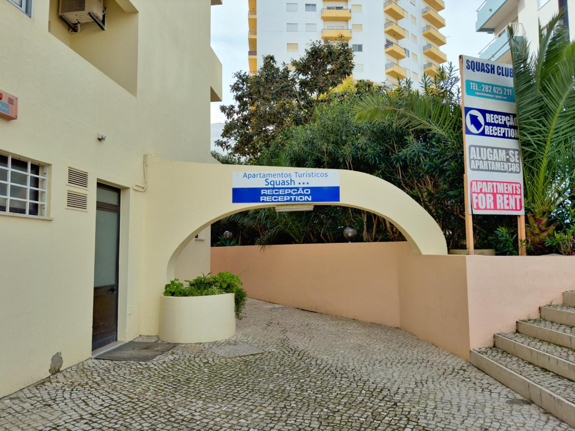 Squash Club Apartamentos Portimão Eksteriør bilde